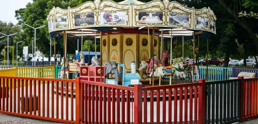 Carrusel – Plaza “Pedro Viñas”