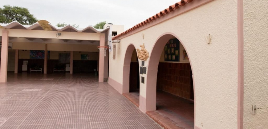 Escuela Niñas De Ayohuma