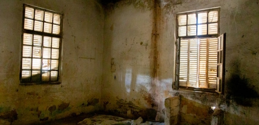 Policía – Edificio Abandonado