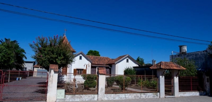 Casa de Familia  “Rina”