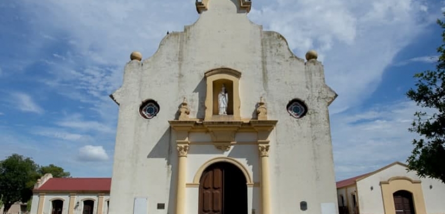 Iglesia “Párroco San Carlos”