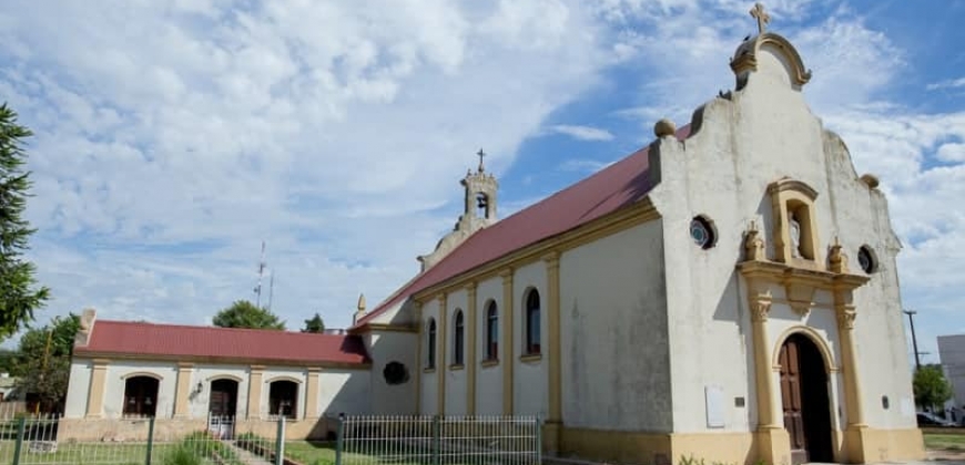 Iglesia “Párroco San Carlos”